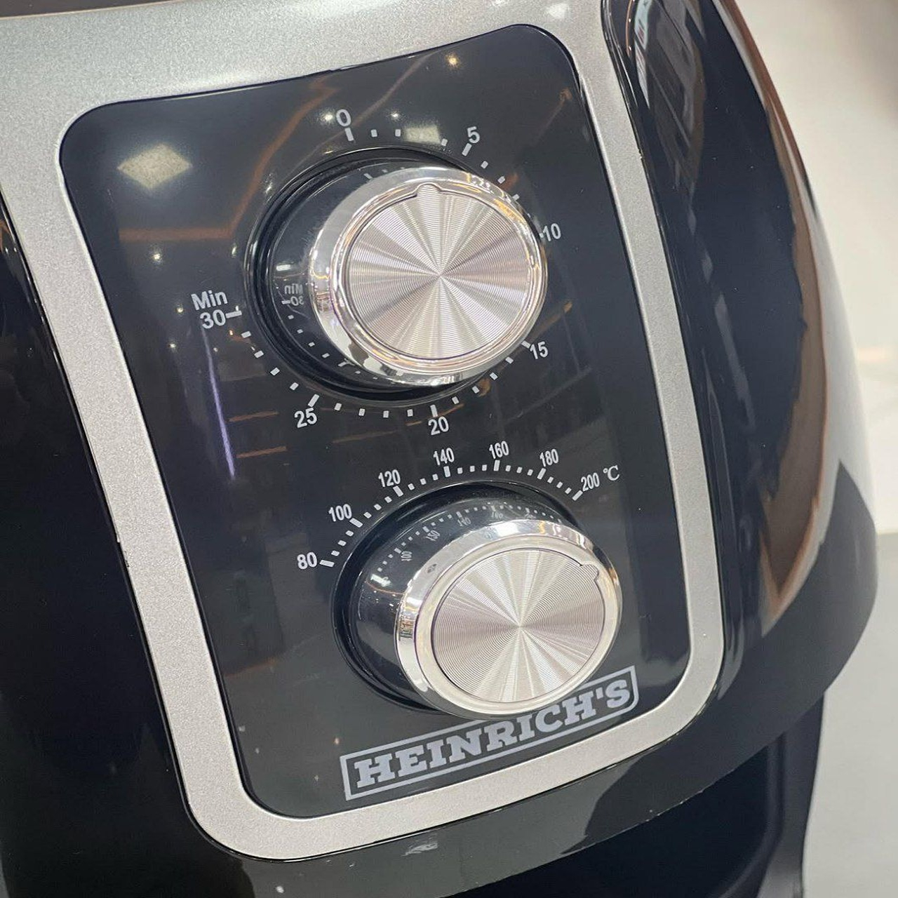 سرخ کن بدون روغن 3.7 لیتری هنریچ مدل HFR 8211