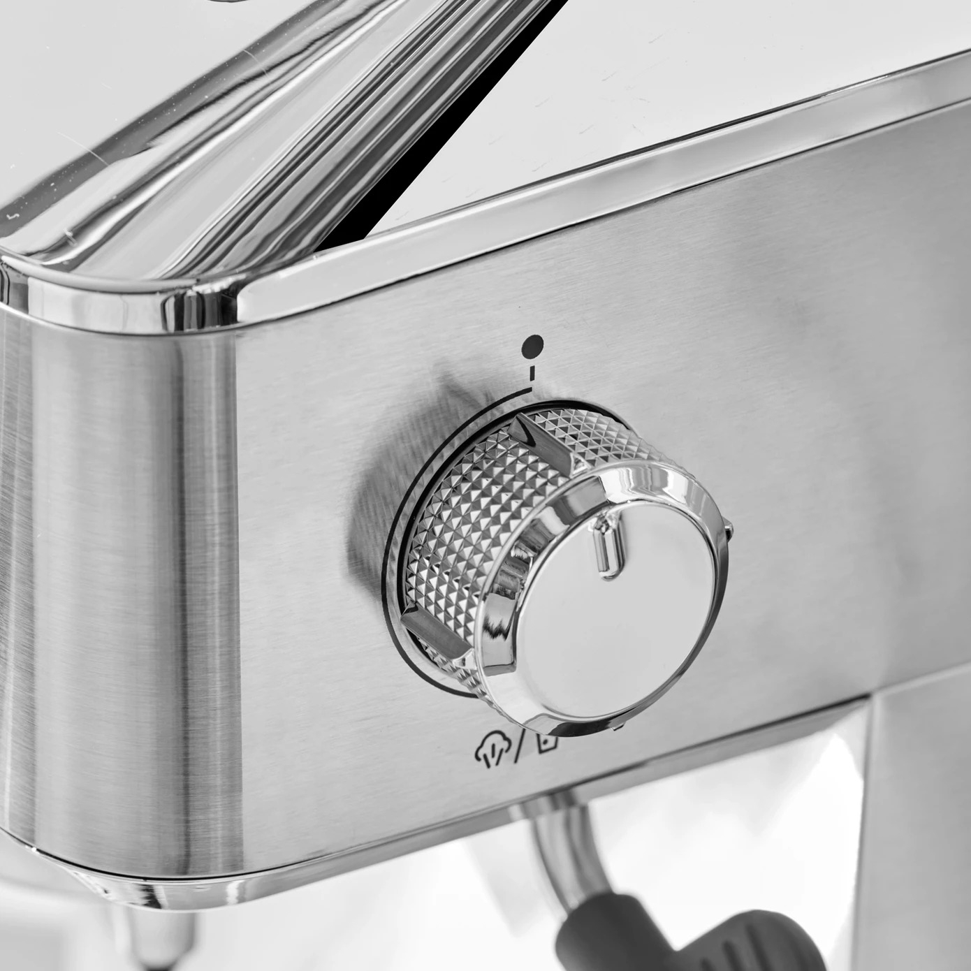 اسپرسو ساز کاراجا مدل Karaca Coffee Art 1101