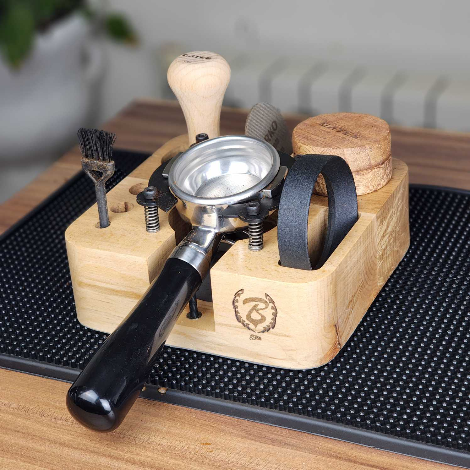 استند پرتافیلتر باریستا اسپیس مدل چوبی کد 58