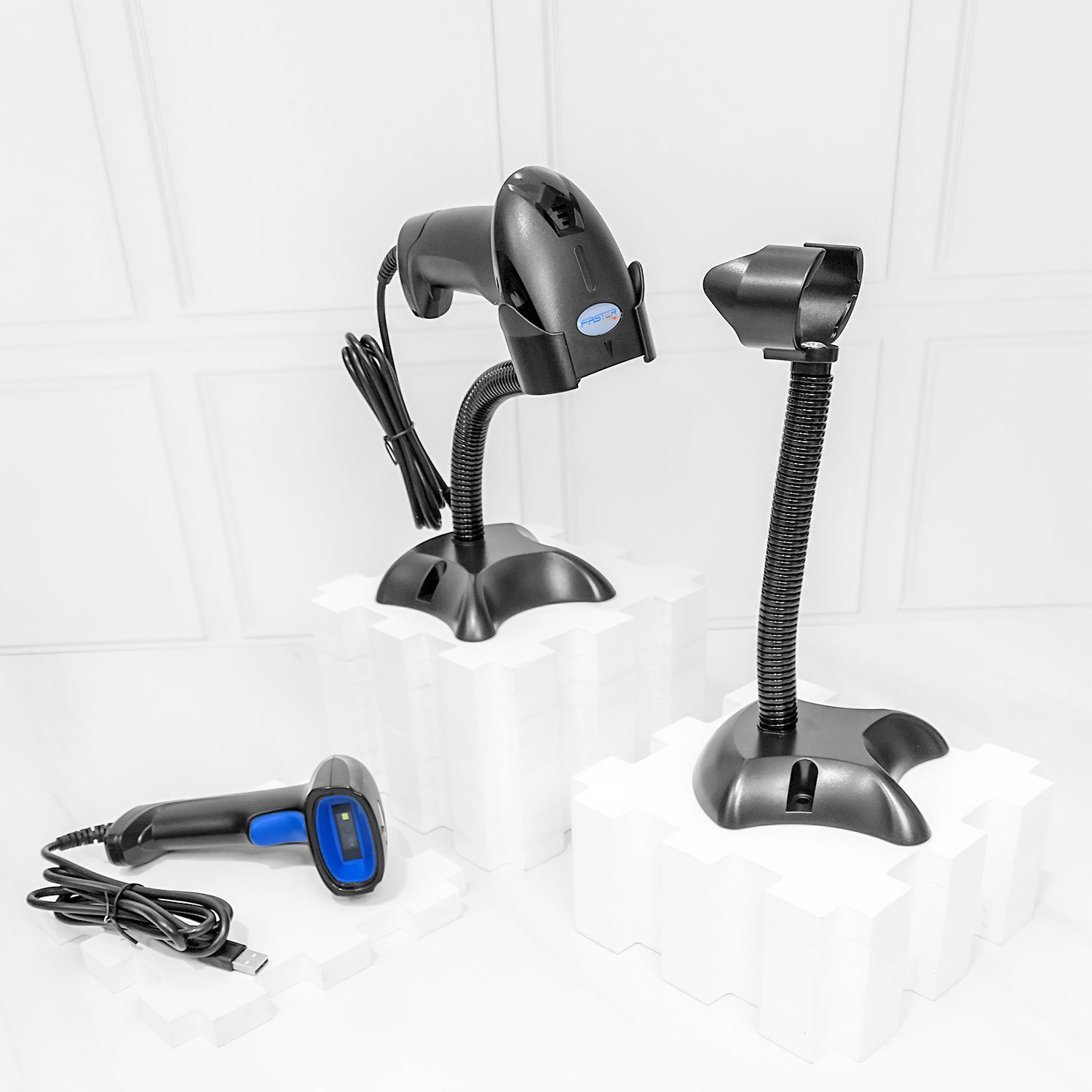 بارکد خوان دو بعدی فستر مدل Quick-Scan بههمراه پایه