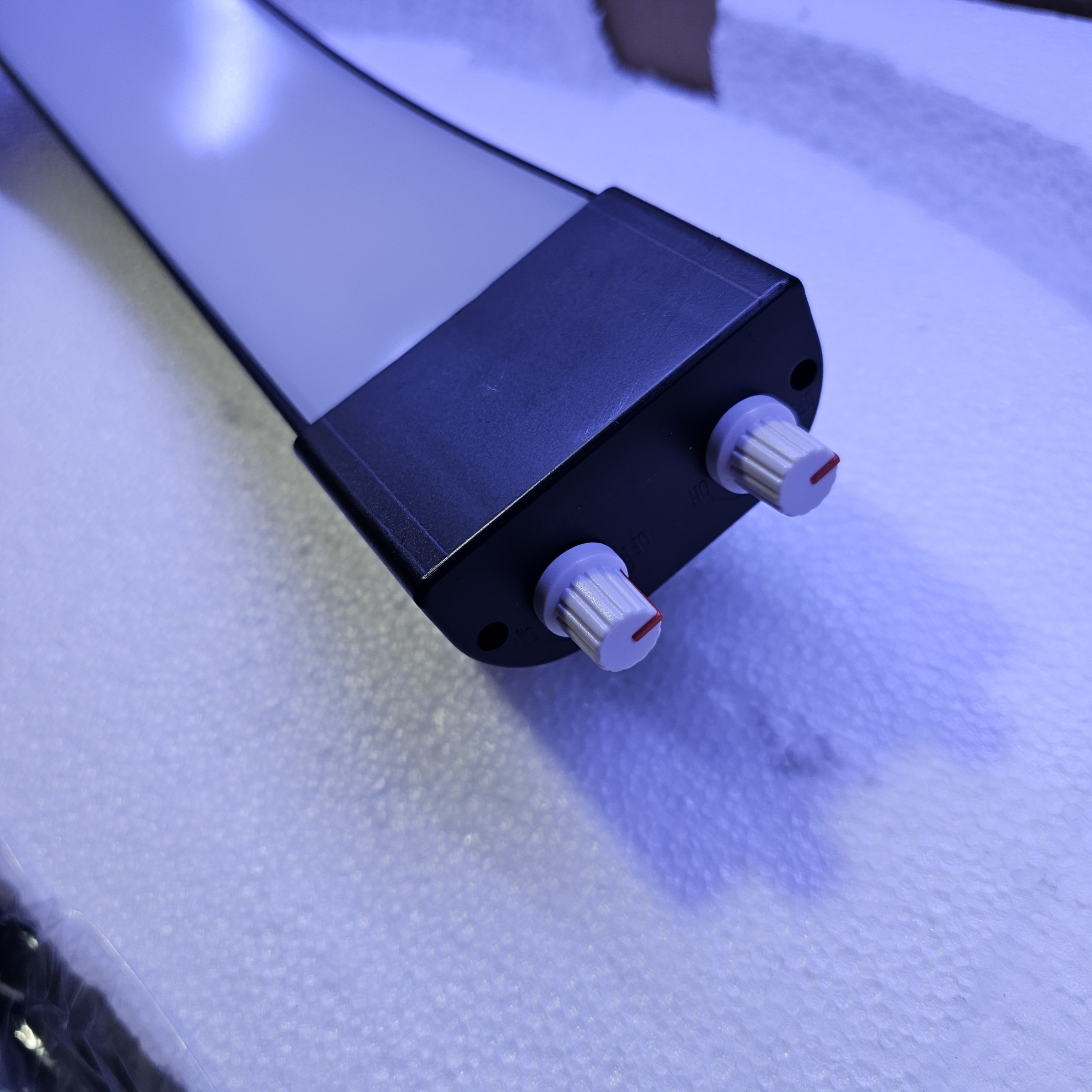 نور ثابت ال ای دی مون لایت مدل moon-1 به همراه پایه