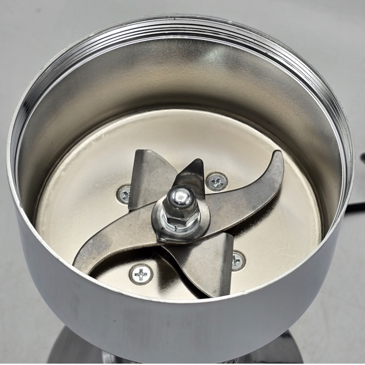 آسیاب صنعتی سیلور کرست مدل AM.2025