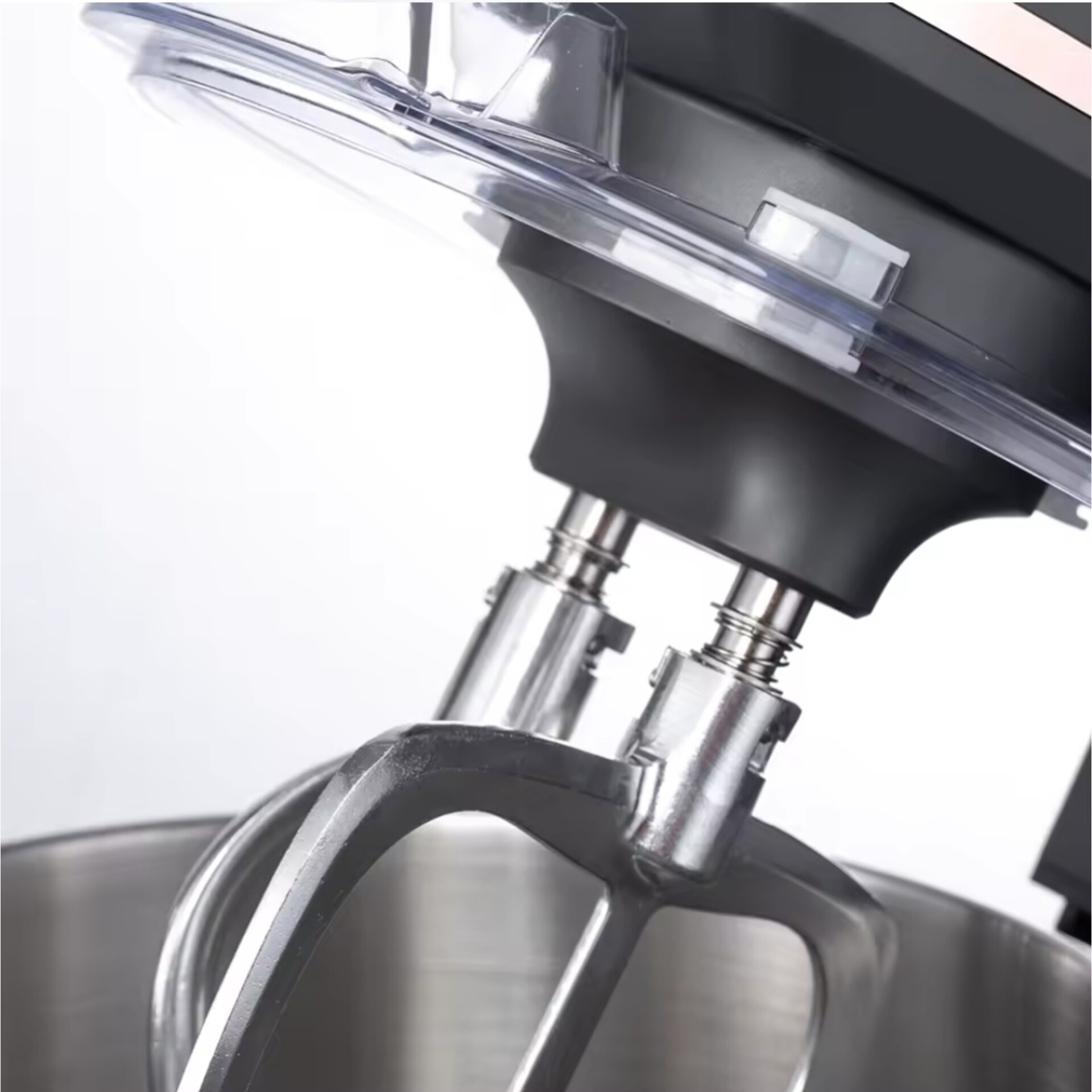 همزن کاسهدار 12 لیتری راف مدل R.6615