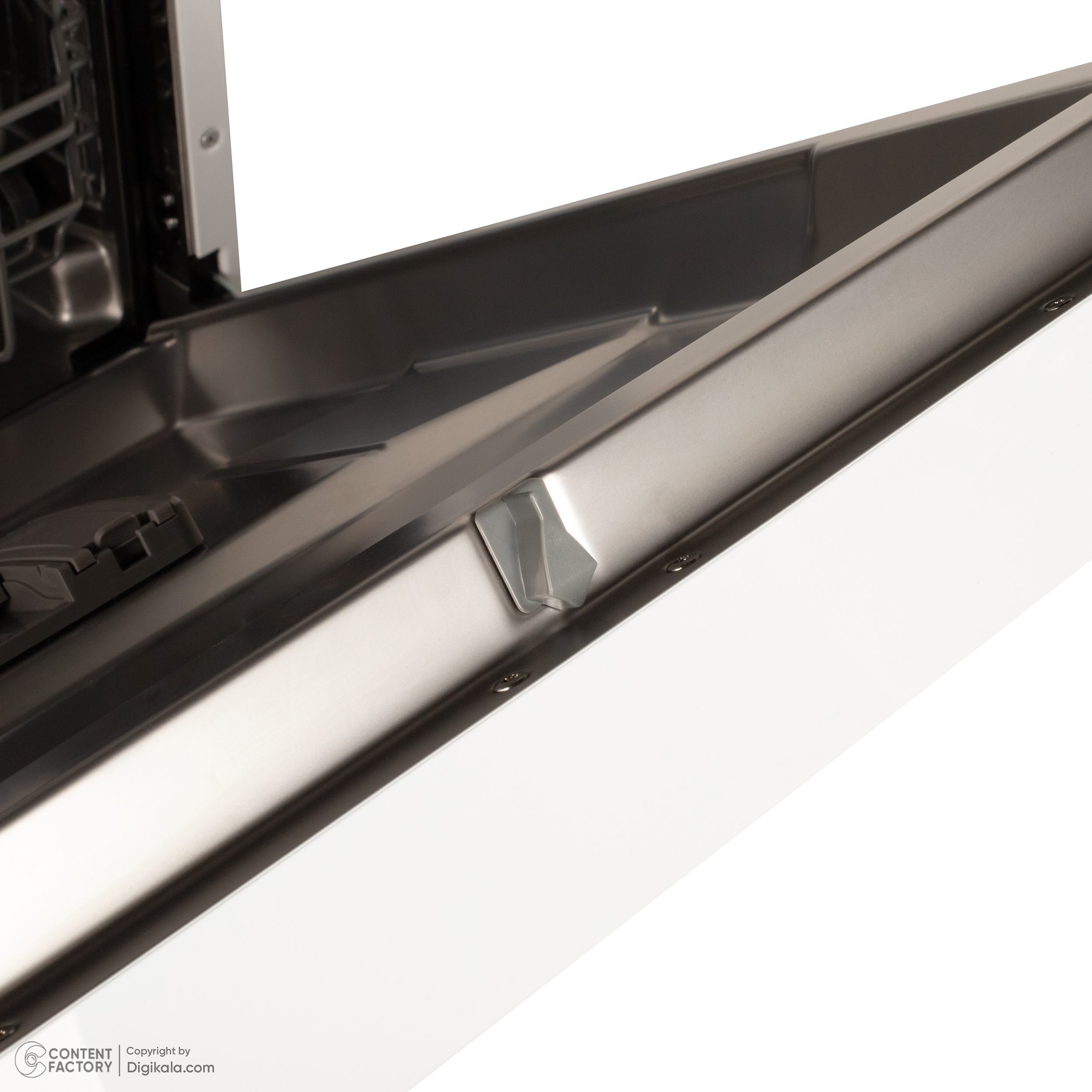 ماشین ظرفشویی 15 نفره ارج مدل DW150704W