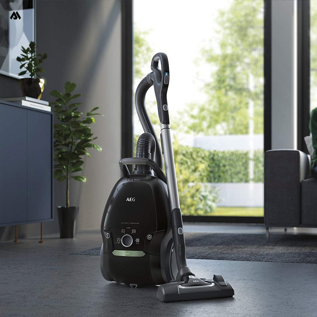 جاروبرقی 750 وات آ ا گ مدل VX9-4-OKO