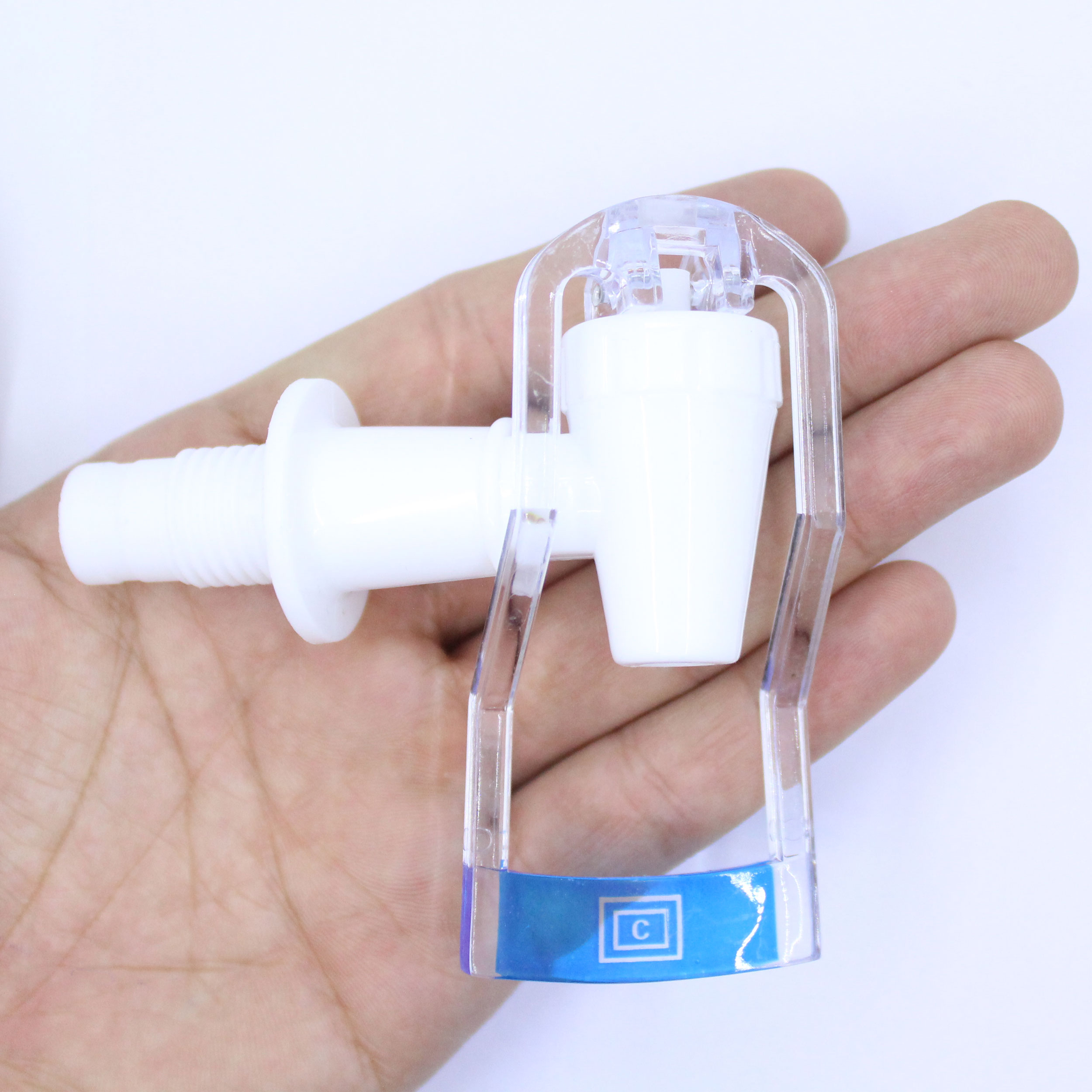 شیر آبسردکن دینا مدل  Thread outside بسته 50 عددی