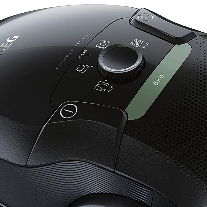 جاروبرقی 750 وات آ ا گ مدل VX9-4-OKO