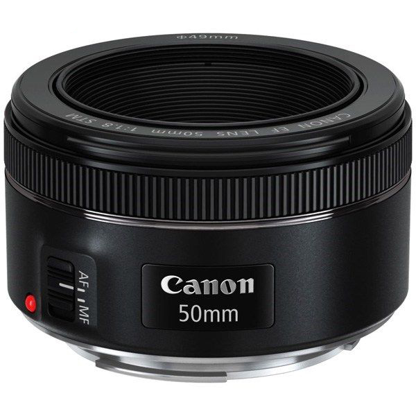لنز کانن مدل EF 50mm f/1.8 STM به همراه لوازم جانبی