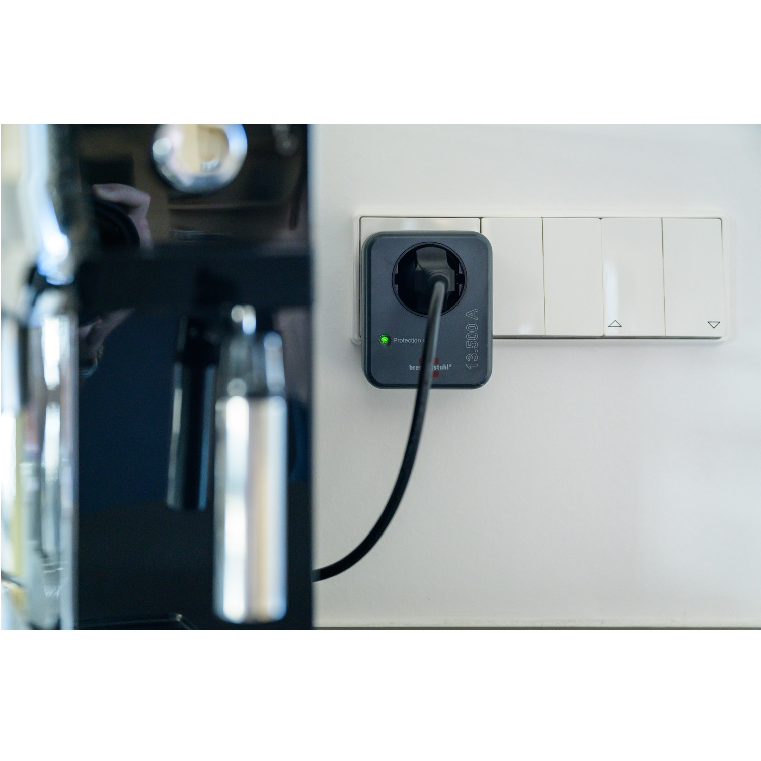 محافظ ولتاژ برننشتول مدل تک خانه