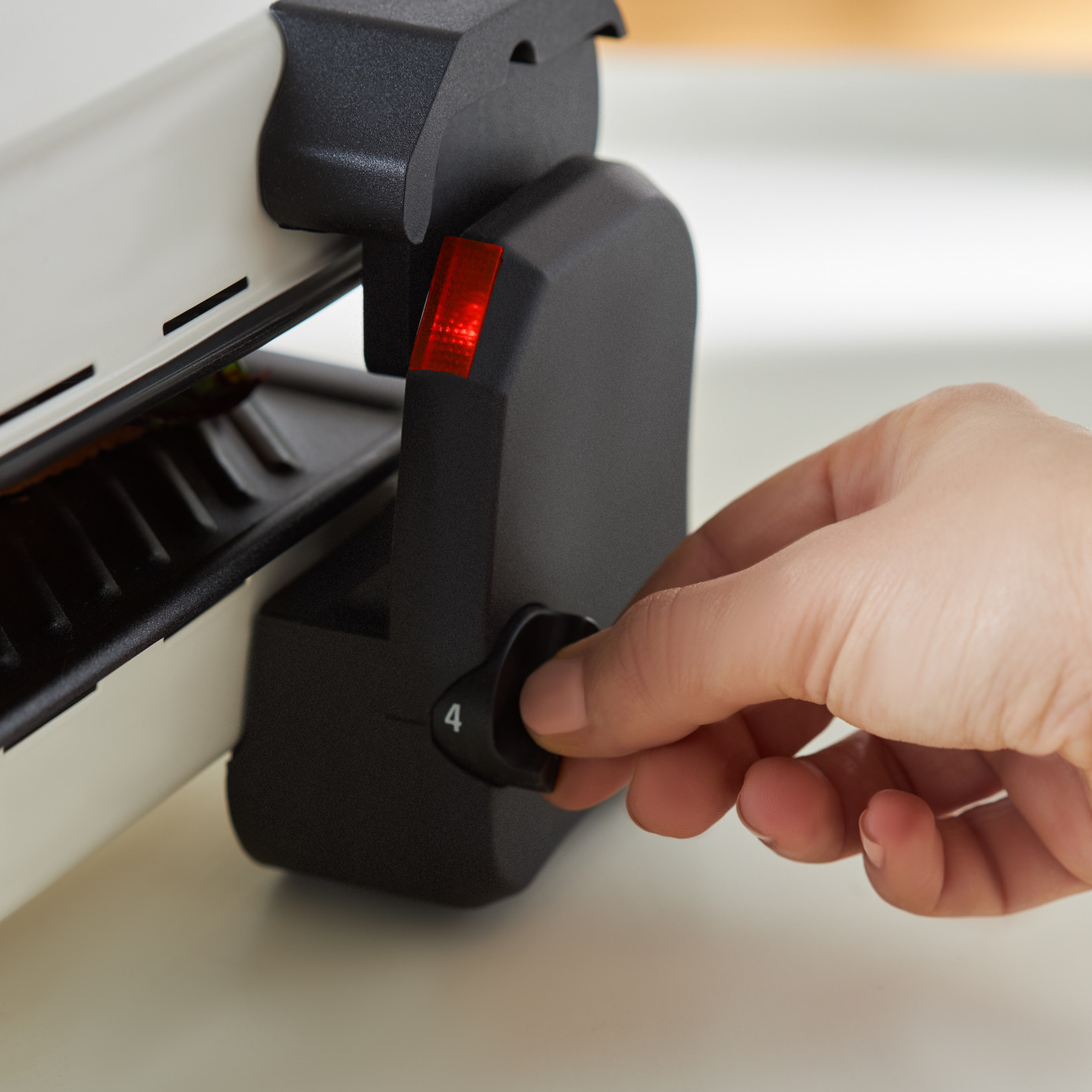 ساندویچ‌ ساز کاراجا مدل Future Matte