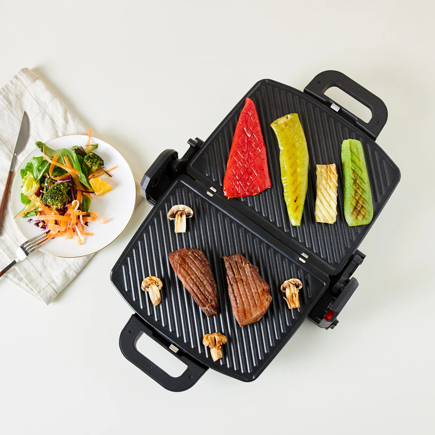 ساندویچ‌ ساز کاراجا مدل Future Matte