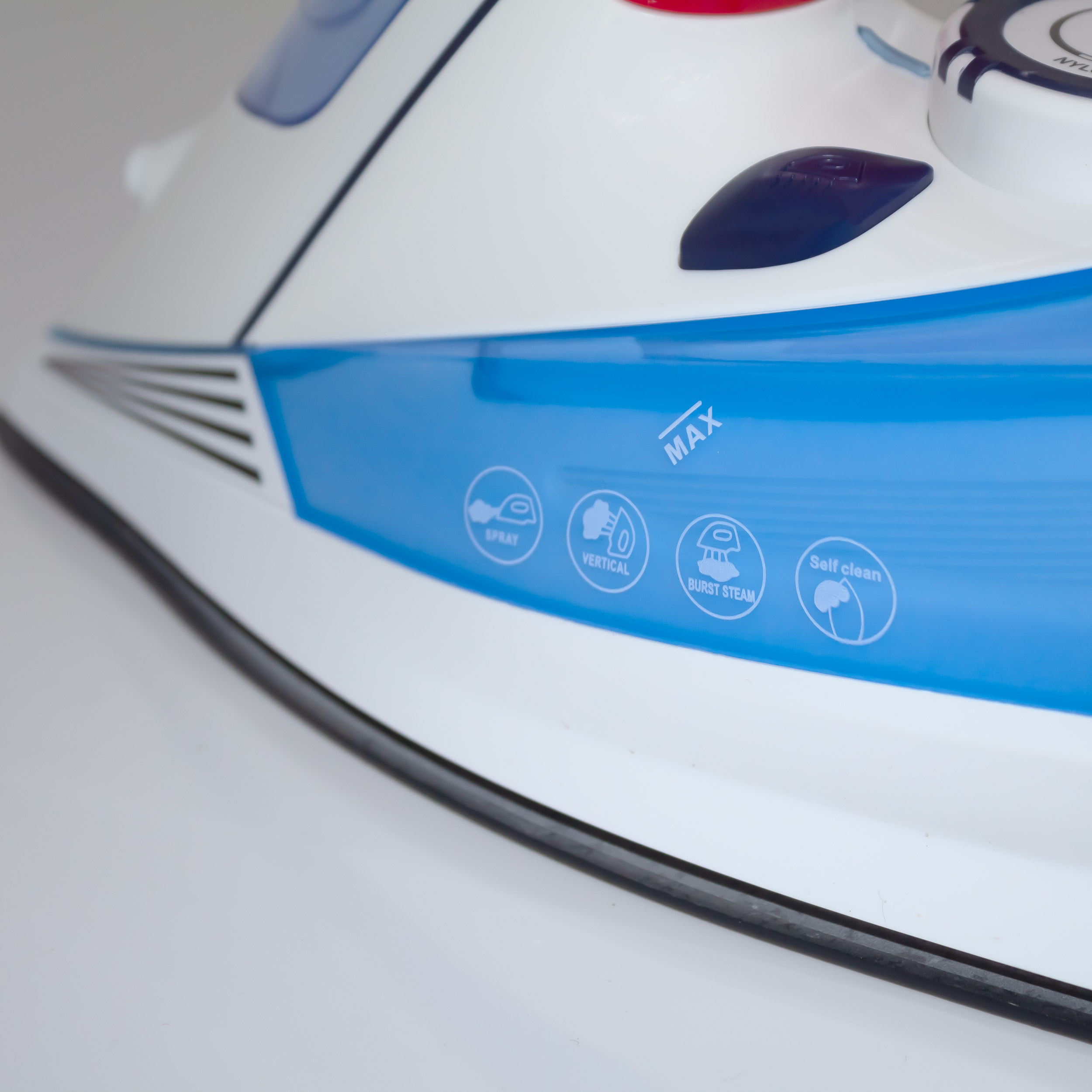 اتو بخار نیکای مدل NSI909TSX