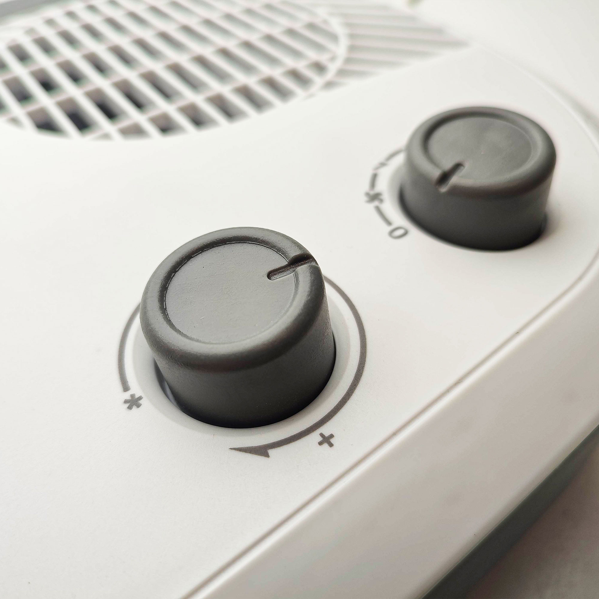 فن هیتر آراسته مدل FHA2000 طرح رومیزی