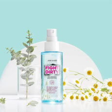 اسپری تثبیت کننده آرایش وت اند وایلد مدل FIGHT DIRTY حجم 65 میلی لیتر