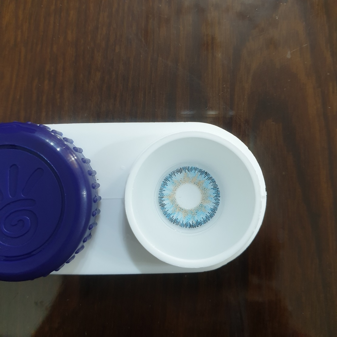 لنز چشم فنتسی مدل ملو رنگ آبی عسلی روشن