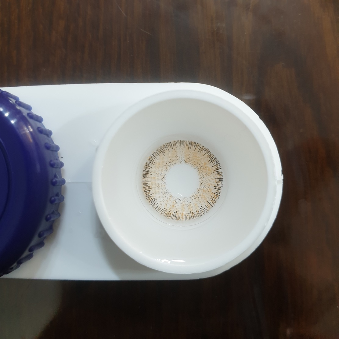 لنز چشم فنتسی مدل ملو  رنگ نسکافه ای عسلی