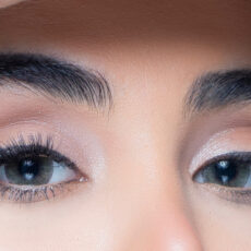 لنز چشم رویال ویژن کد 545 رنگ سبز زیتونی دور ملایم