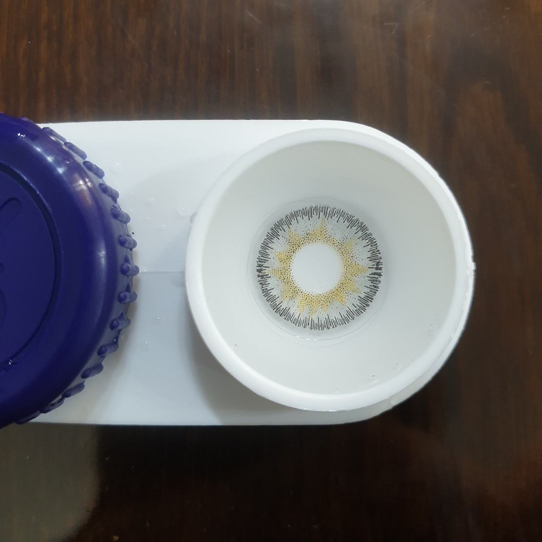 لنز چشم فنتسی مدل ملو رنگ طوسی سبز