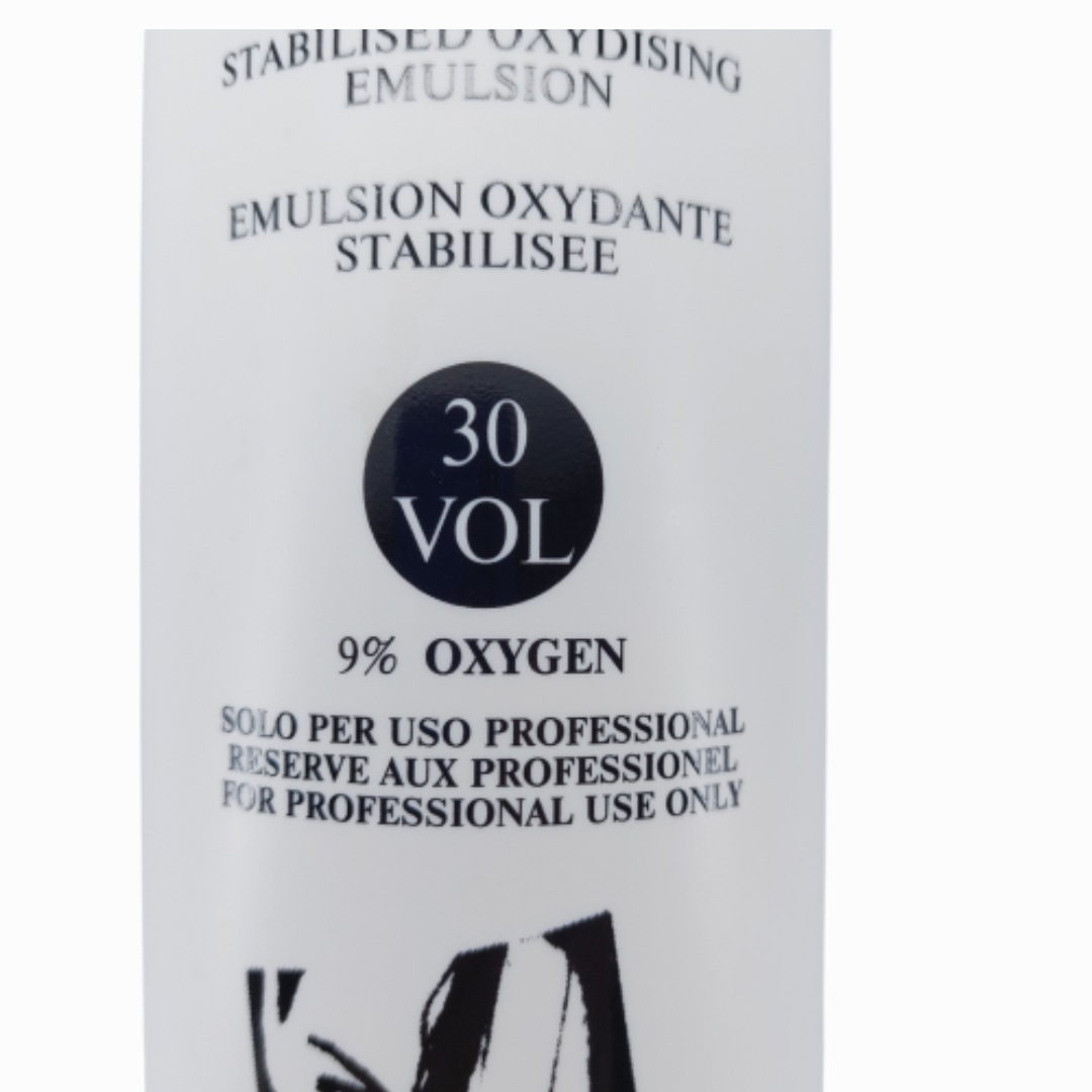 اکسیدان کریتیو مدل 030 نه درصدی حجم 1000 میلی لیتر