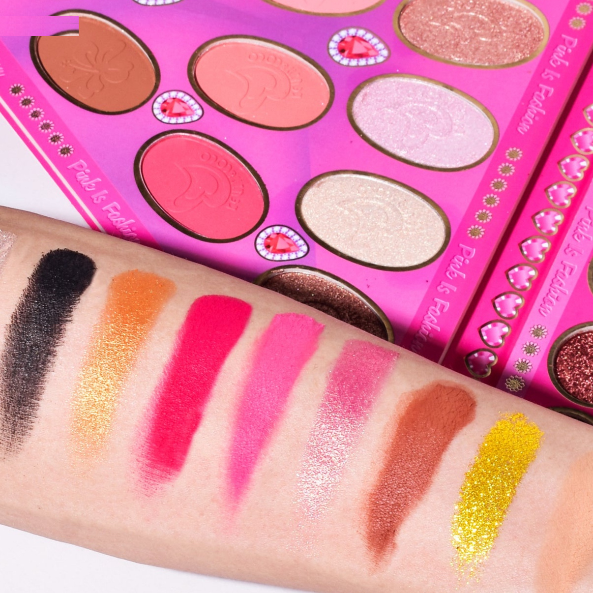 پالت آرایش صورت کوین کوکو مدل مثلثی کد 001