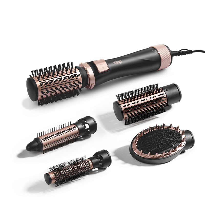 سشوار برسدار چرخشی حرفهای دی اس پی مدل 50063A، موتور DC با توان مصرفی 1000 وات، دارای قابلیت باد سرد، سیم گردان، با حالت فرکننده، حجمدهنده و صافکننده، وزن 500 گرم، تنظیم حرارت 2 حالته و کنترل سرعت 3 حالته، به همراه 5 عدد سری متمرکزکننده