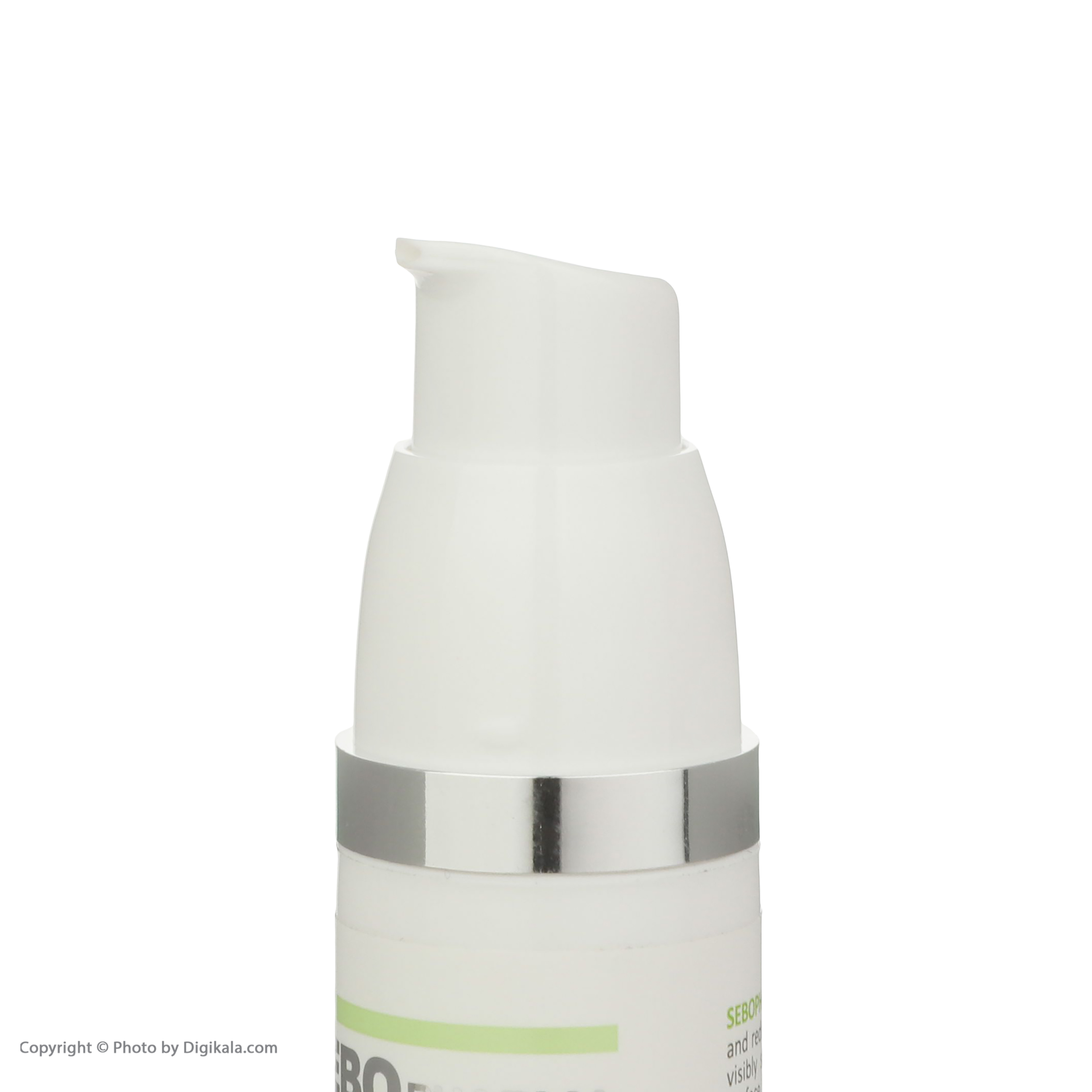 فلوئید کوچککننده منافذ پوست مای سری سبوفارما مدل red clover حجم 30 میلی لیتر