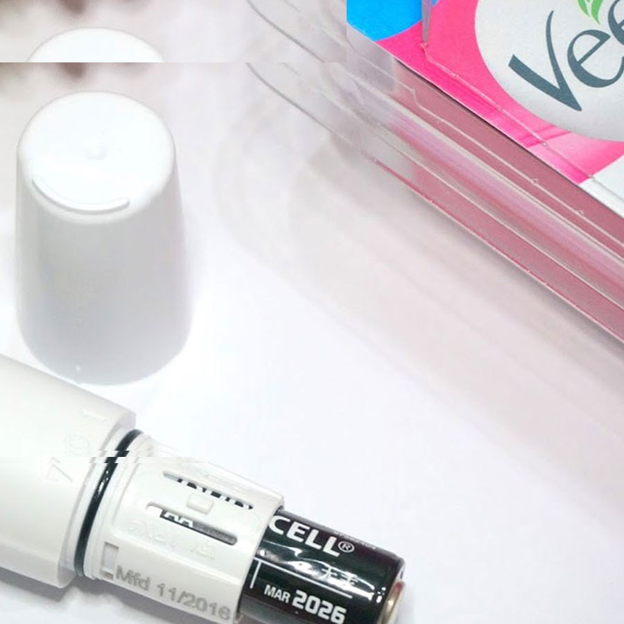 ماشین اصلاح صورت و بدن بانوان ویت مدل Sensitive Touch