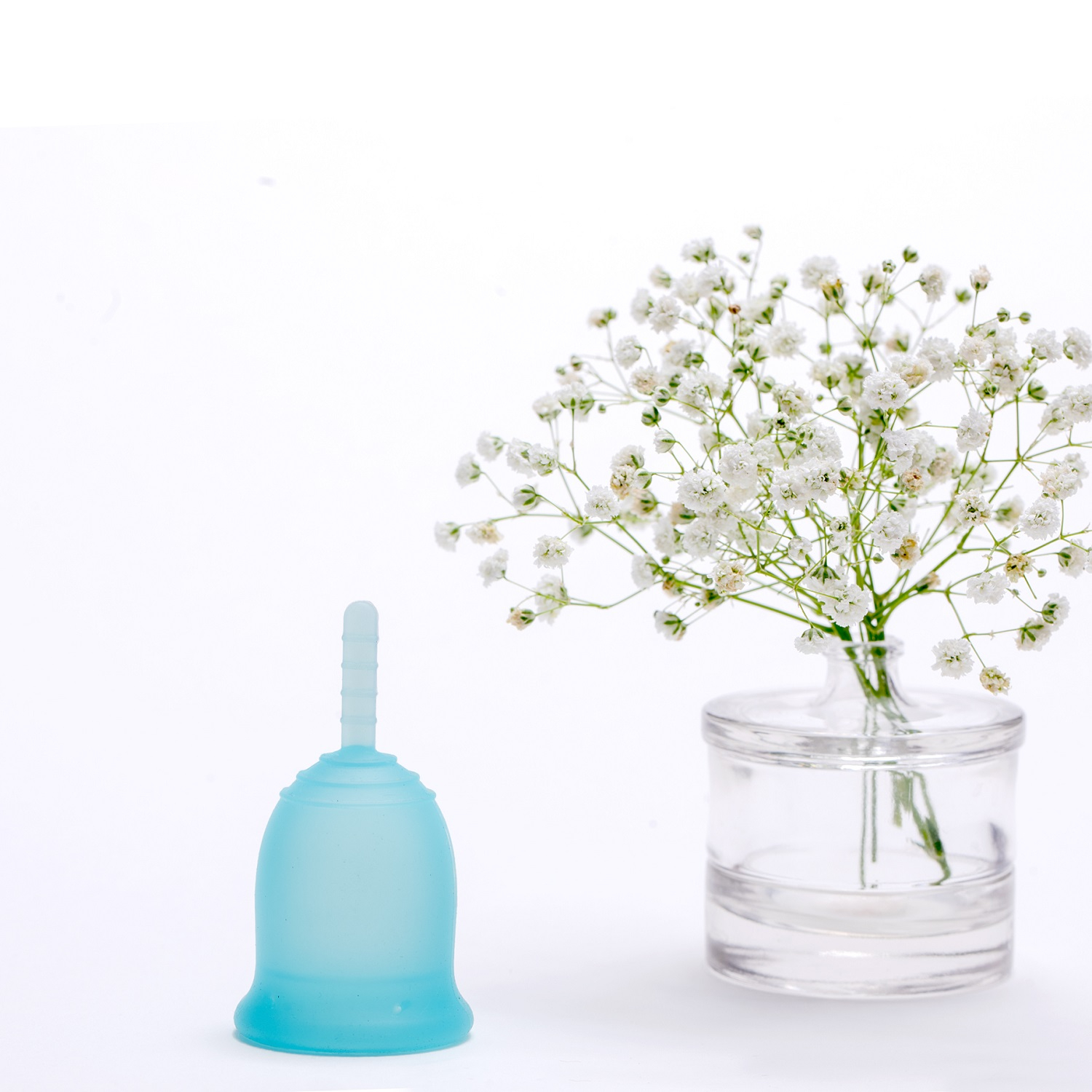 کاپ قاعدگی لیوا فارما مدل Plus سایز کوچک مجموعه 2 عددی