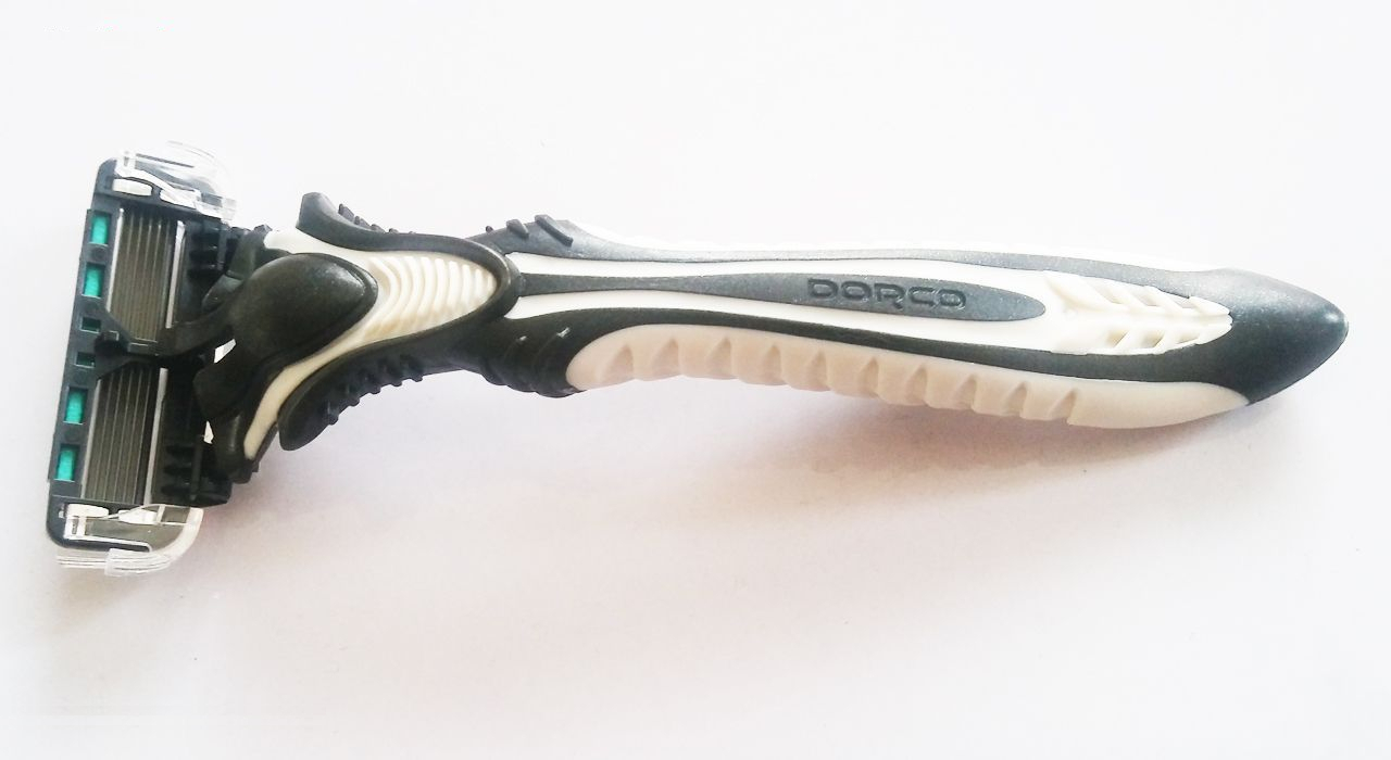 خود تراش دورکو مدل 6blade تحت لیسانس بسته 10 عددی