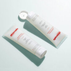 کرم پاک کننده صورت مختص پوست چرب وآکنه ای اسکین کد مدل Clarifying wash حجم 125 میلی لیتر