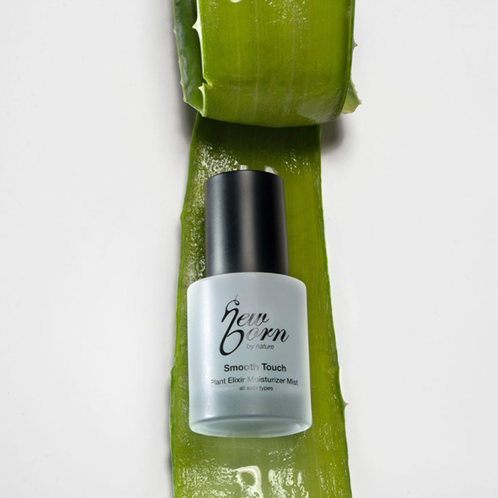 اسپری آب نیو بُرن مدل Smooth Toch مناسب برای انواع پوست حجم 50 میلی لیتر