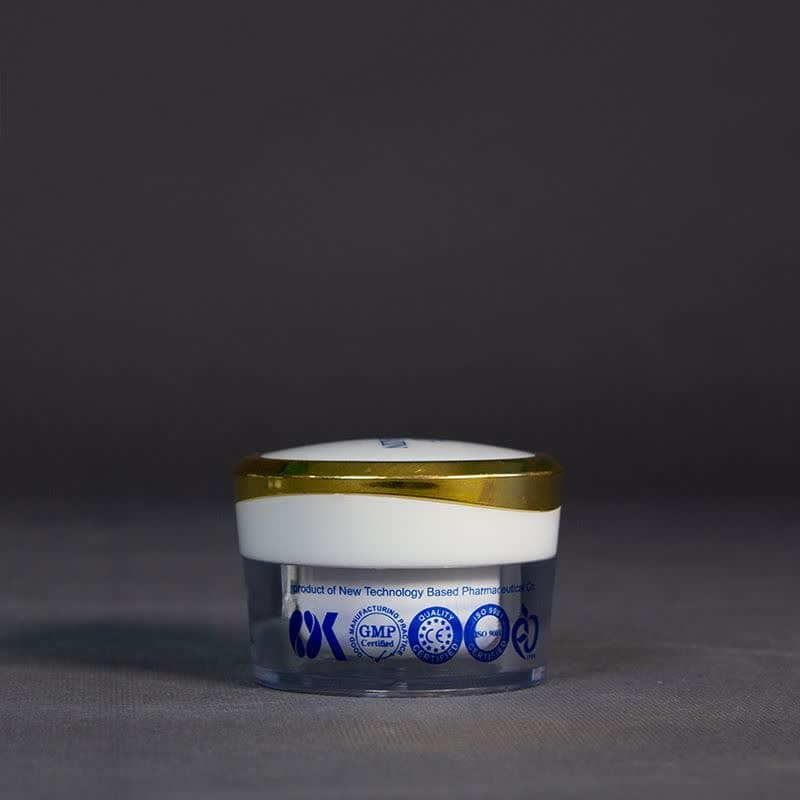 کرم روشن کننده دست و صورت فارمازین مدل ویتامین C مناسب برای انواع پوست حجم 30 میلی لیتر مجموعه دو عددی