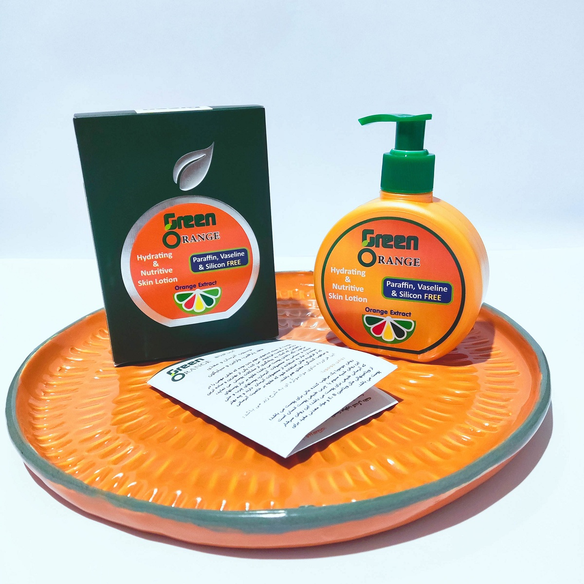 لوسیون آبرسان و مغذی دست، صورت و بدن گرین اورنج مدل پرتقال مناسب برای انواع پوست حجم 215 میلی لیتر مجموعه 3 عددی