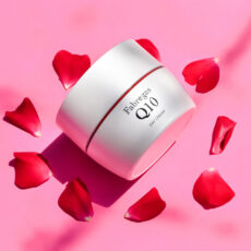 کرم ضد چروک روز فابریگاس مدل هیالورونیک اسید Q10 حجم 50 میلی لیتر