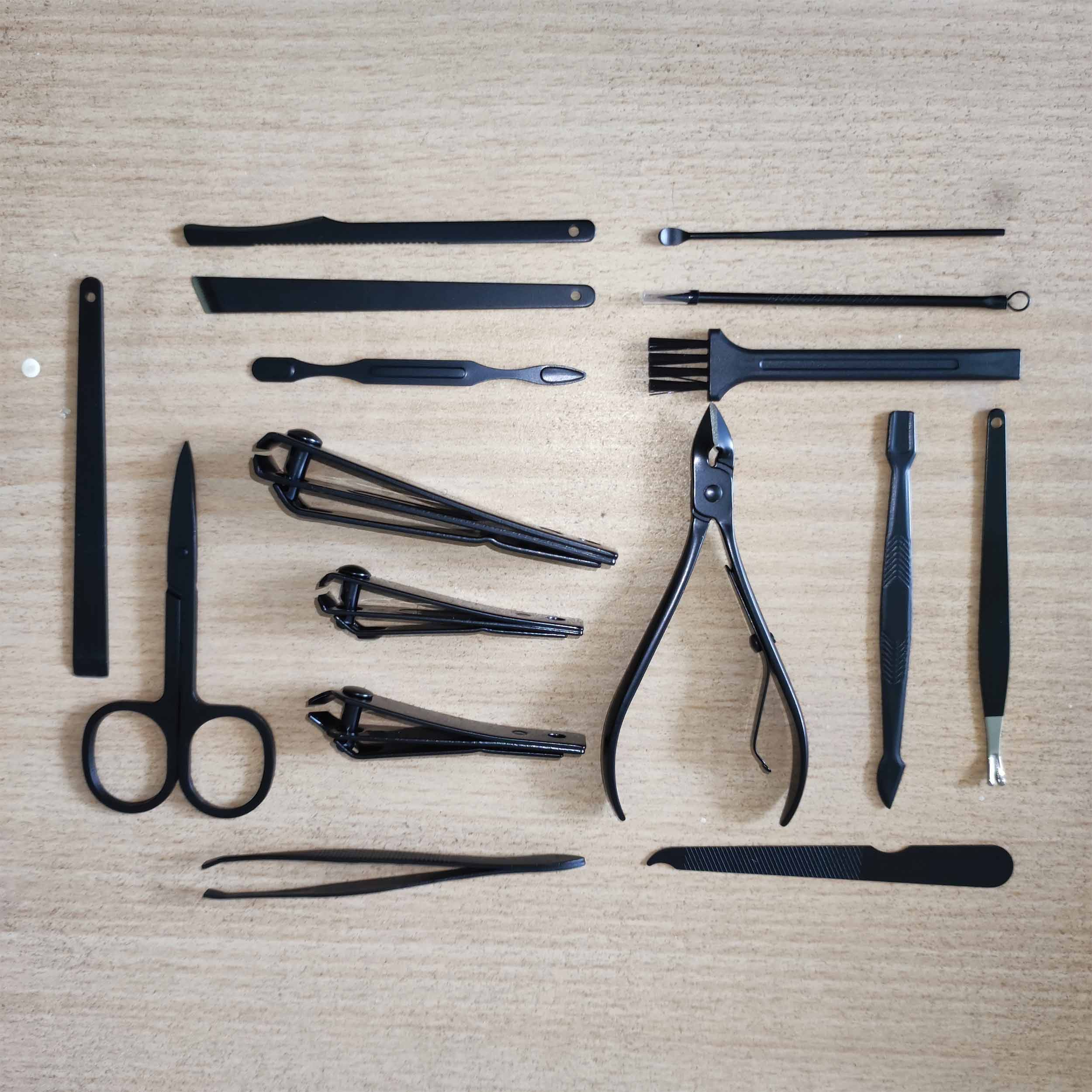 ست مانیکور و پدیکور مدل M-145 مجموعه 16 عددی