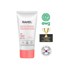 کرم ضد آفتاب رنگی راویل SPF 50 مدل Base Free Waterfull مناسب انواع پوست حجم 50 میلیلیتر