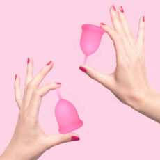 کاپ قاعدگی حورا مدل رز سایز 1 به همراه کاپ قاعدگی حورا مدل رز سایز 2