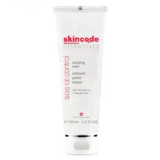 کرم پاک کننده صورت مختص پوست چرب وآکنه ای اسکین کد مدل Clarifying wash حجم 125 میلی لیتر