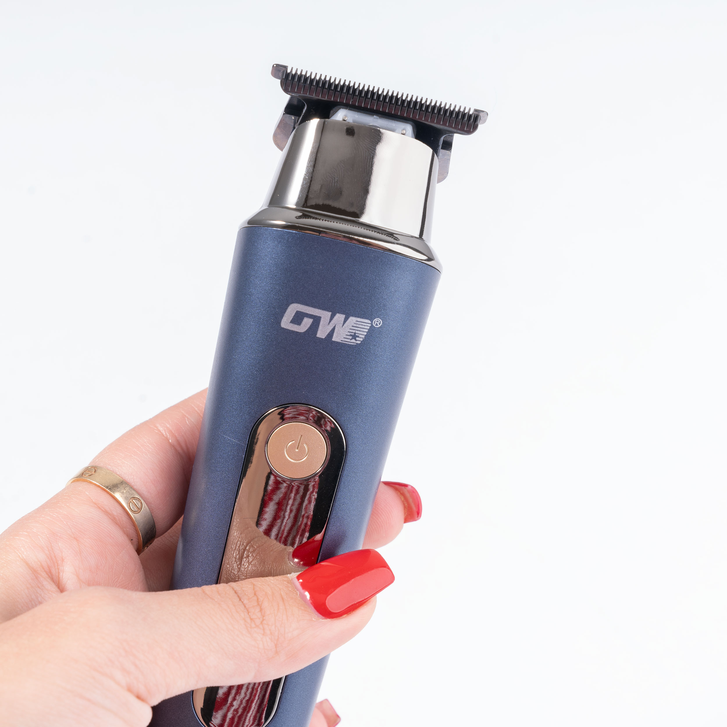 ماشین اصلاح موی سر و صورت جی دبلیو مدل GW-9876، اصلاح به صورت صفر زن، خط زن، منبع انرژی با کابل USB، تکنولوژی اصلاح به صورت تریم، اندازه اصلاح 1، 2 و 3 میلی‌متر، به‌همراه کابل USB، برس، روغن