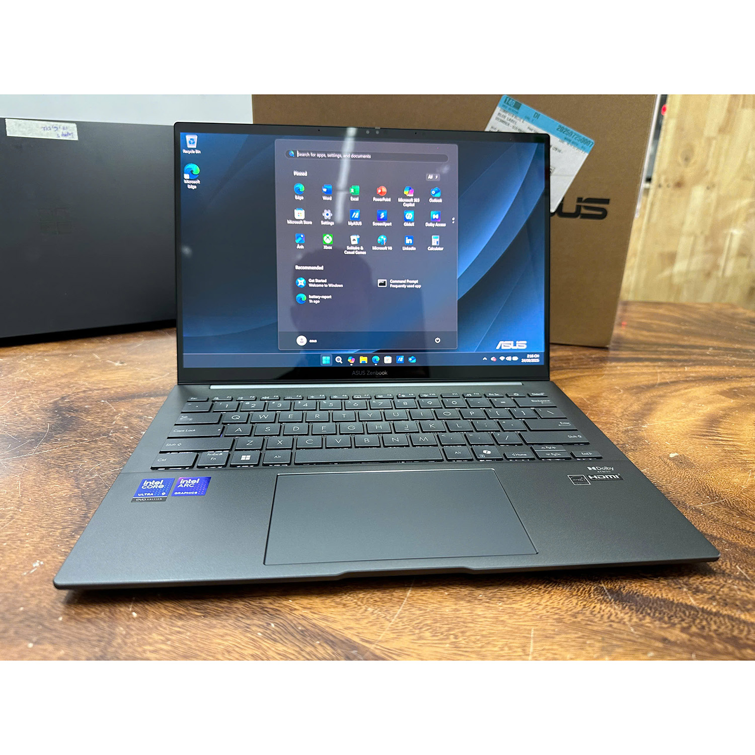 لپ تاپ 14 اینچی ایسوس مدل Zenbook 14 UX3405CA-U7512-Core Ultra 7 255H-16GB LPDDR5X-2TB SSD-OLED Touch-Backlit-W - کاستوم شده