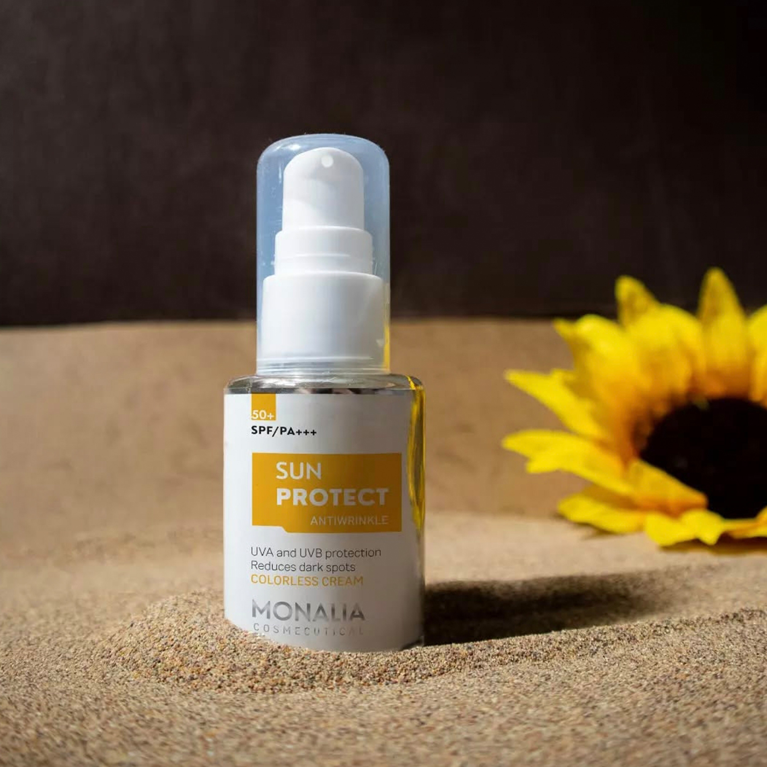 کرم ضد آفتاب بی‌‌‌رنگ مونالیا، 50 SPF، مدل SUNPROTECT،  مناسب انواع پوست با حجم 30 میلی‌لیتر، محافظت‌کننده در برابر اشعه‌های UVA و UVB، ضد آب، PA+++، ضد چروک، دارای فرمولاسیون کلاژن، ویتامین‌های E، C و B، بدون پارابن، الکل و چربی، با ماندگاری 3 ساعته