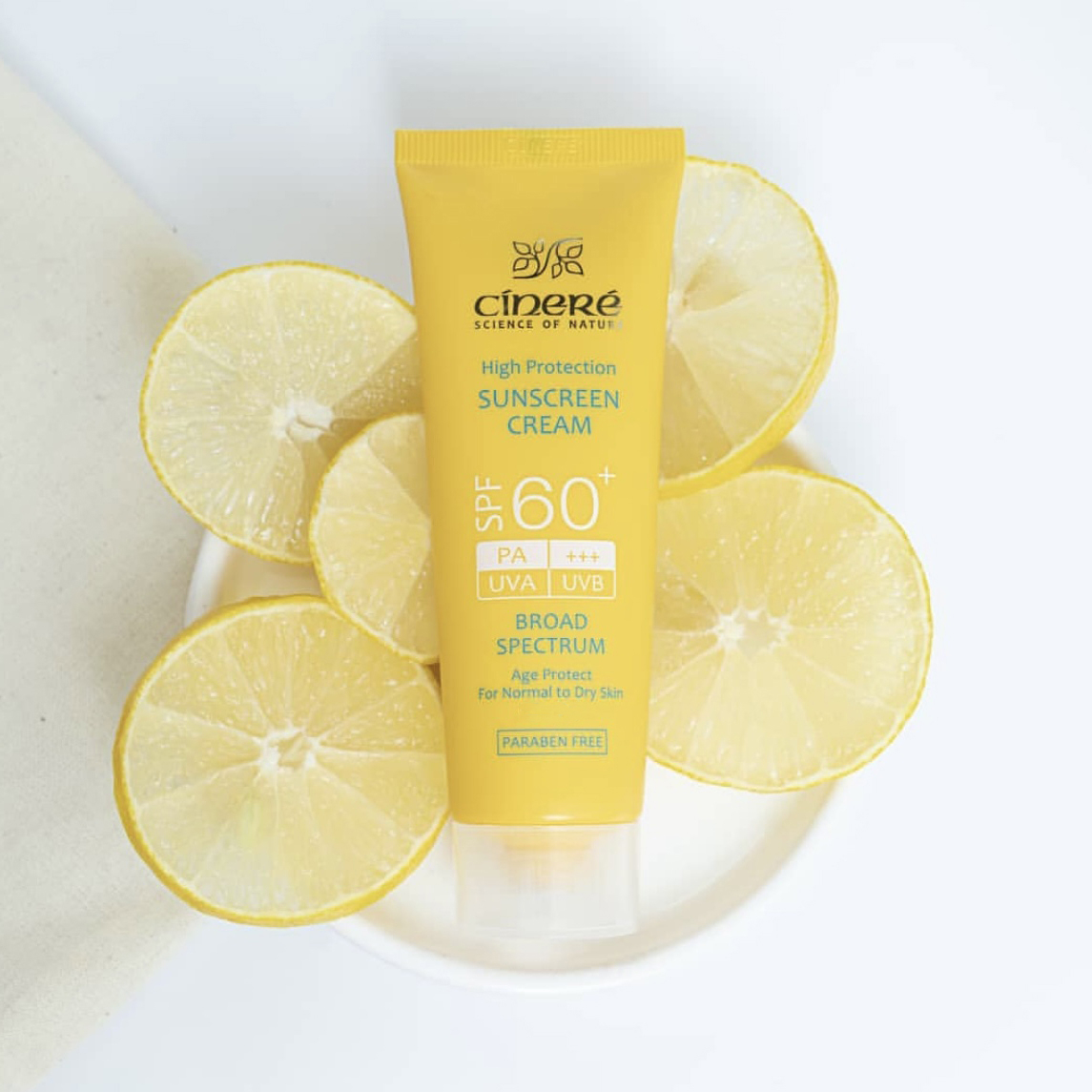 کرم ضدآفتاب بی‌رنگ سینره مدل SPF60 مناسب انواع پوست، حجم 50 میلی‌لیتر