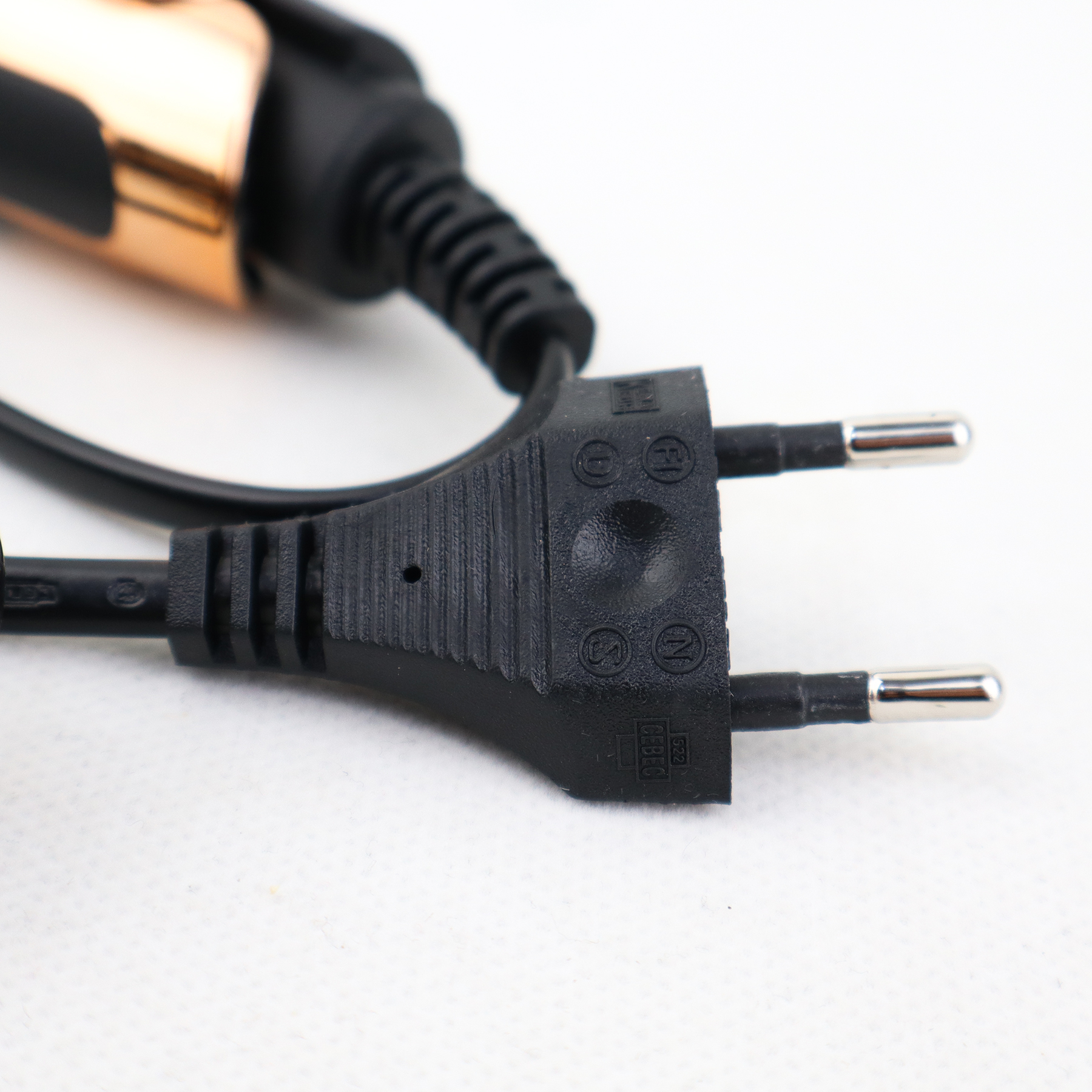 اتو مو ویتزو مدل WT-610