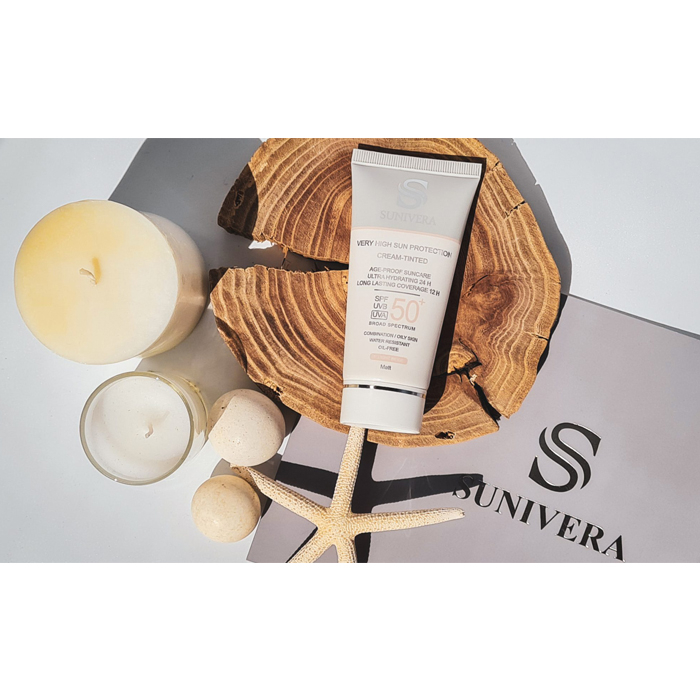 کرم ضد آفتاب رنگی سانیورا مدل SPF50 مناسب پوست های چرب حجم 50 میلی لیتر