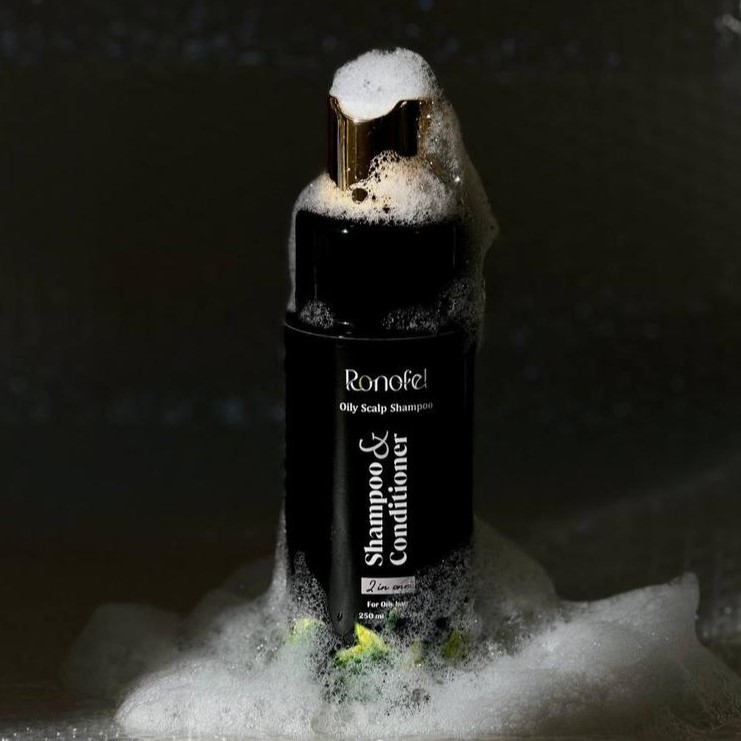 شامپو تقویت کننده مو رونوفل مدل  درخت چای مناسب برای مو چرب حجم 250 میلی لیتر