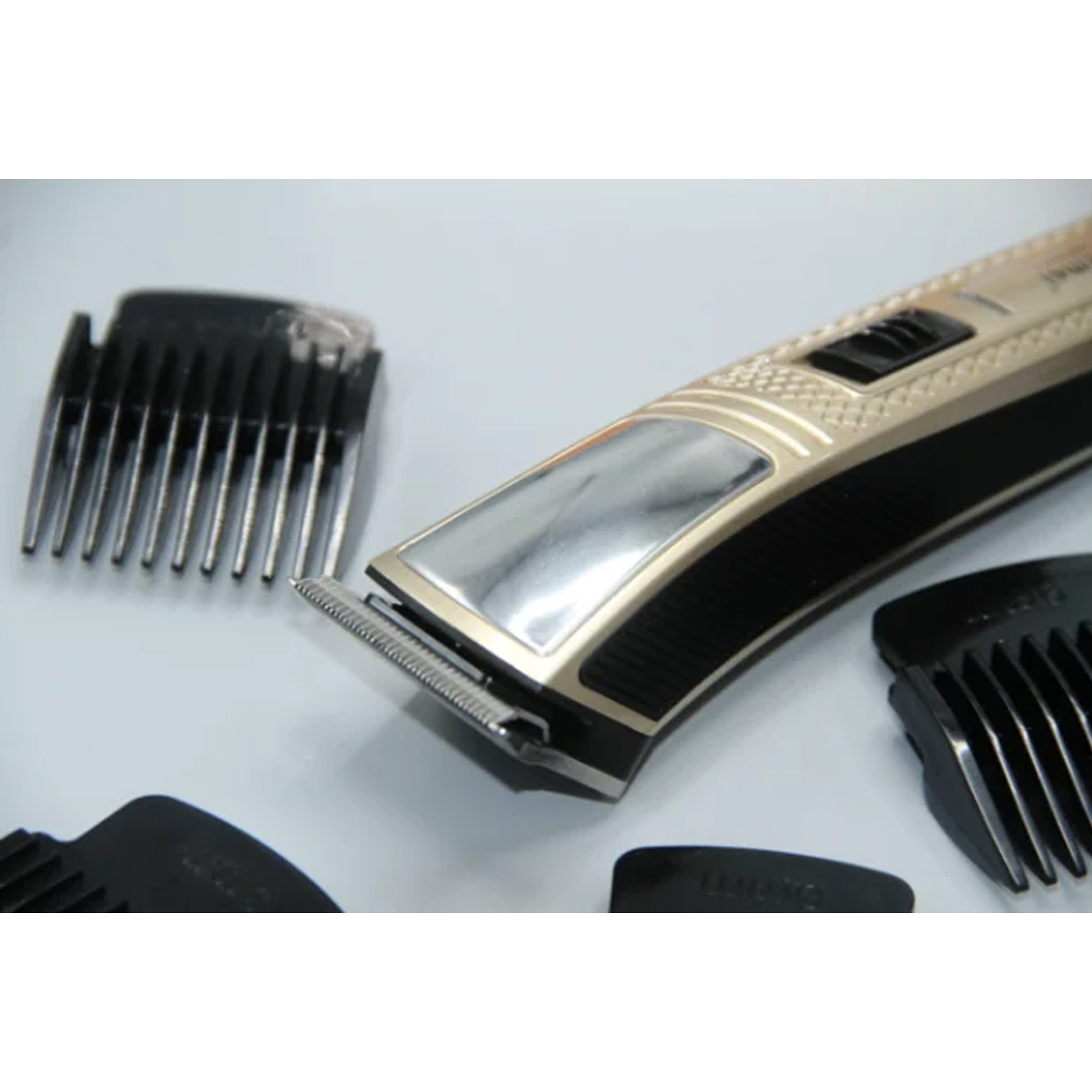 ماشین اصلاح موی صورت کیمی مدل KM-5071