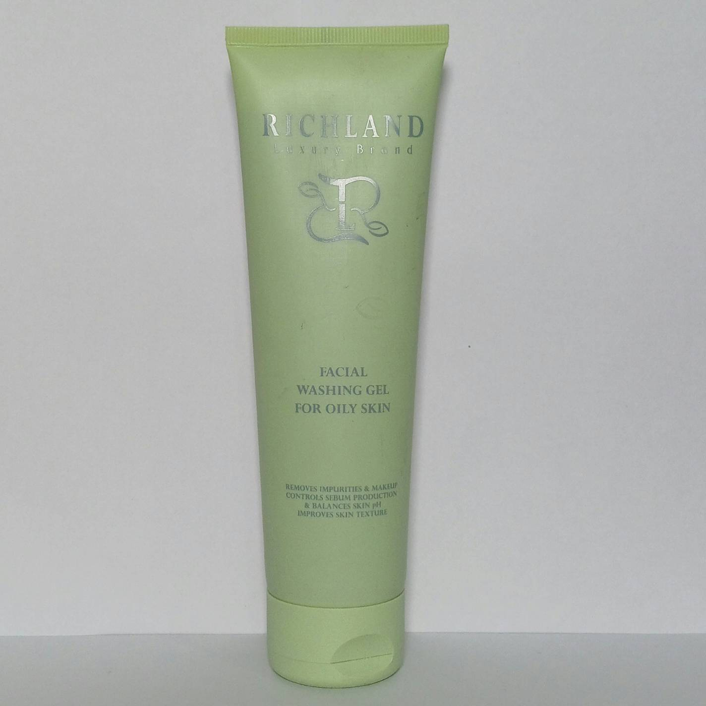 ژل شستشو صورت ریچلند مدل 824 حجم 150 میلی لیتر