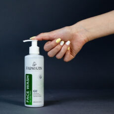 ژل شست‌وشوی صورت فارمازین مدل درخت چای و کالاندولا مناسب برای پوست چرب حجم 250 میلی لیتر مجموعه دو عددی