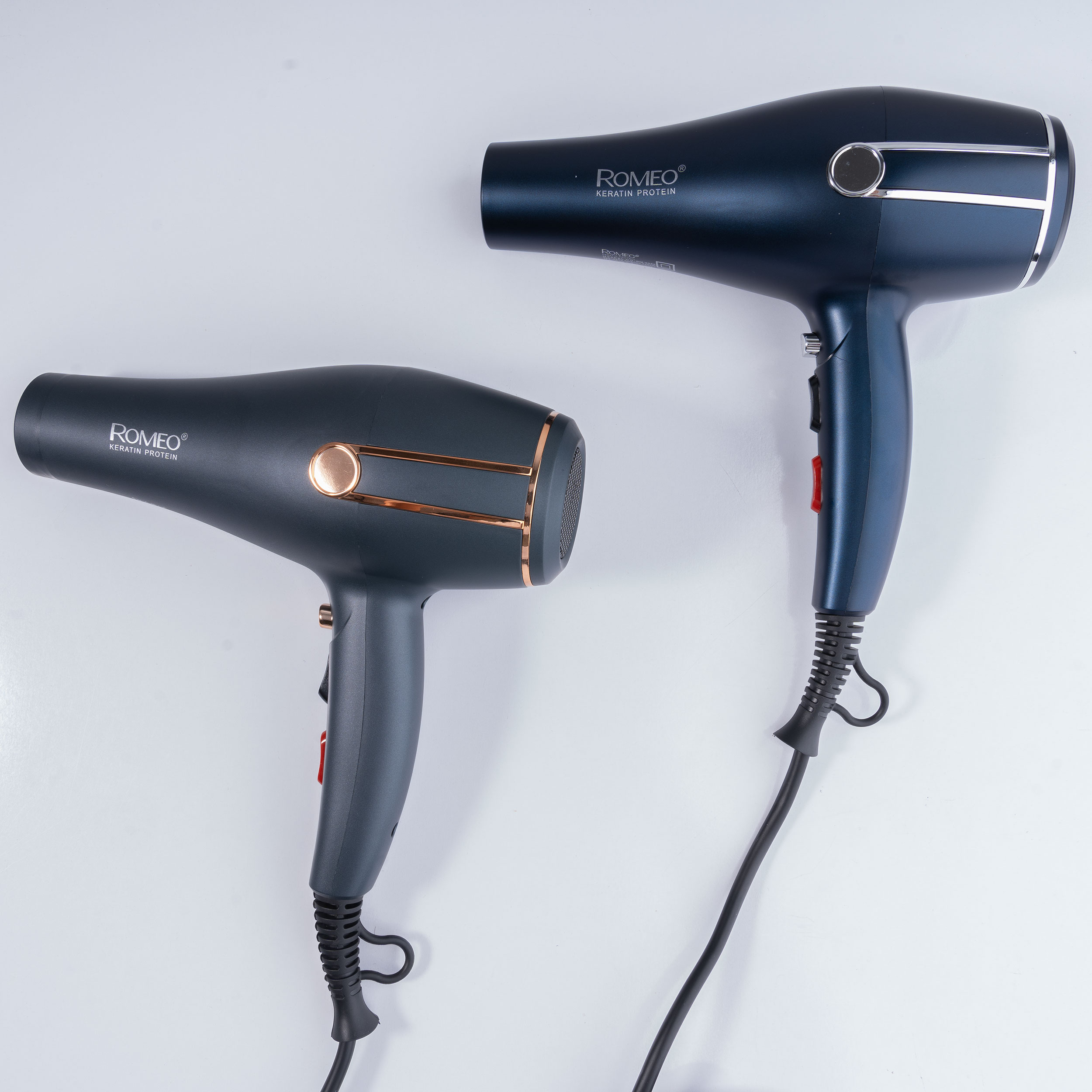 سشوار حرفه ای رومئو مدل RM-5050