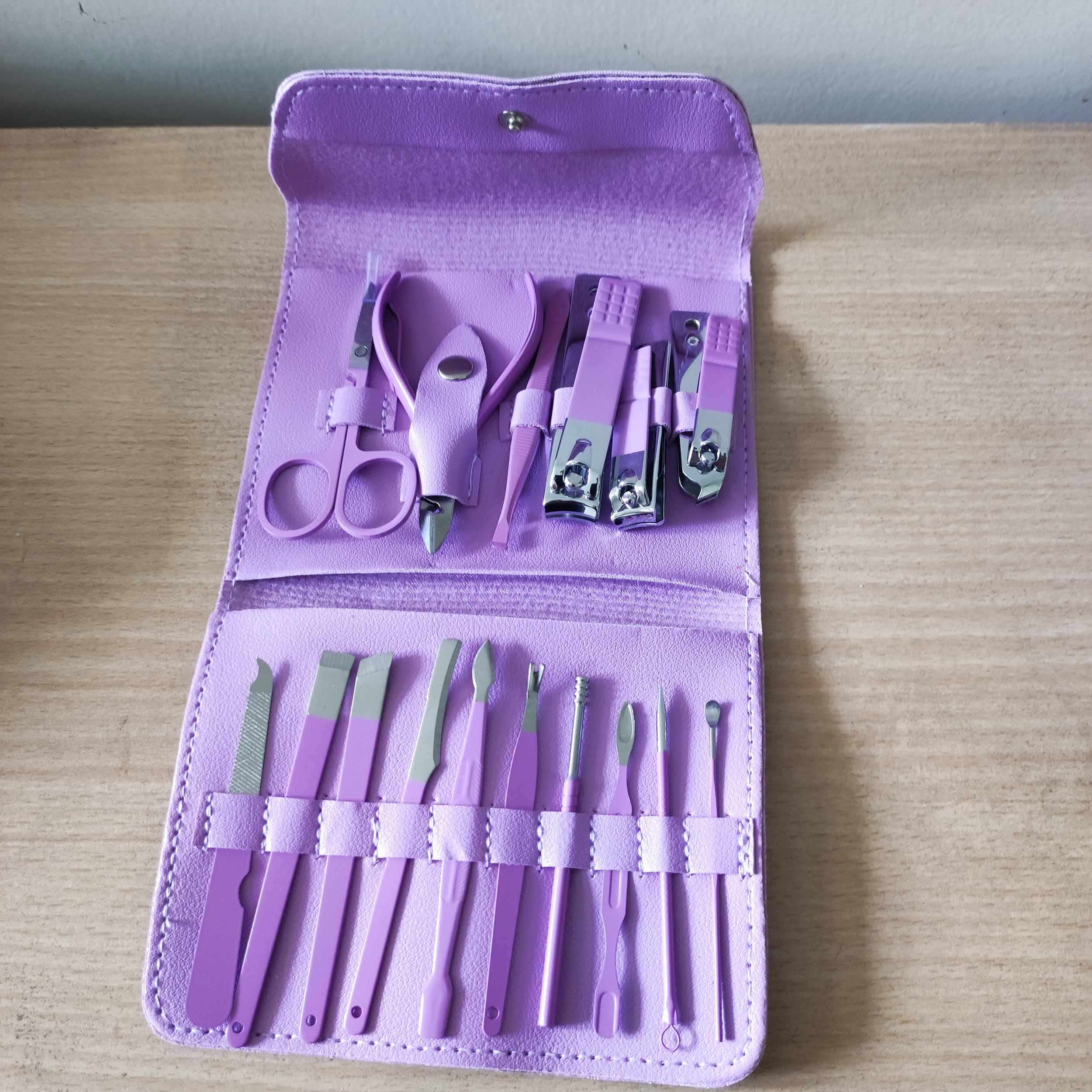 ست مانیکور و پدیکور مدل M-145 مجموعه 16 عددی